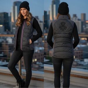 Athleta Womens XS Vest Full Zip Puffer Vest Grey Pink  W/ Front Zip Pockets T15